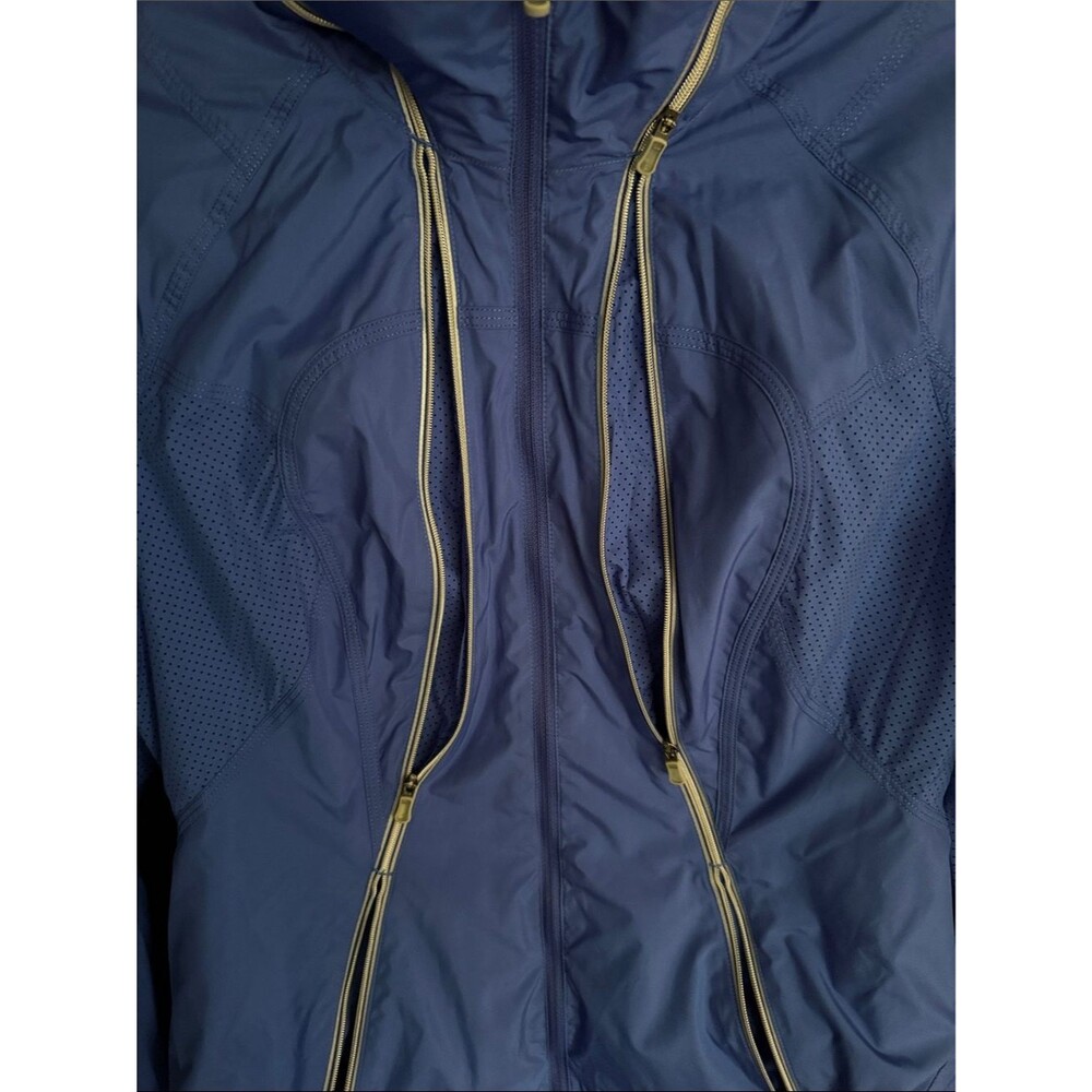 Lululemon Record Breaker Jacket - Picture 2 of 5